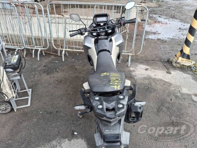 2025 HONDA XRE SAHARA 300 