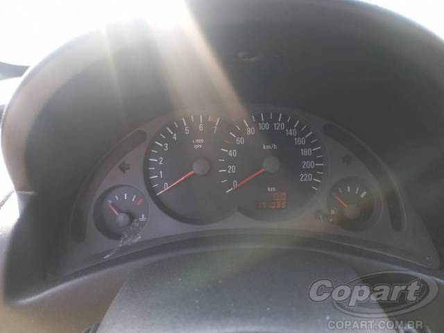 2003 CHEVROLET CORSA SEDAN 