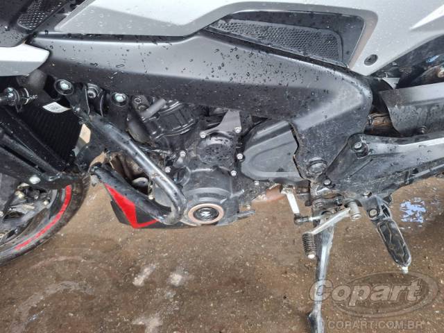 2025 BAJAJ DOMINAR 