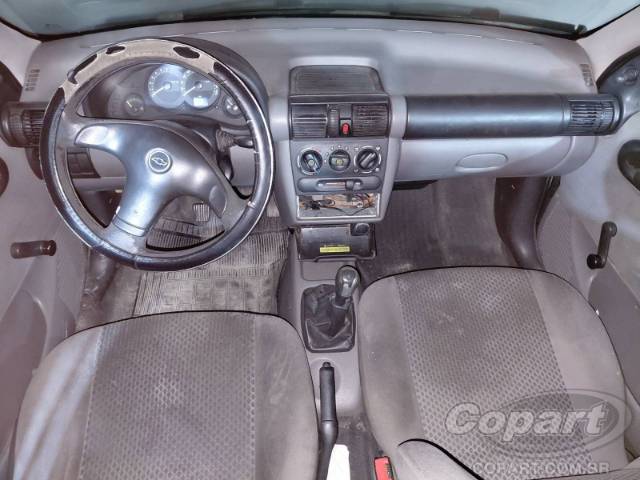 2010 CHEVROLET CLASSIC 