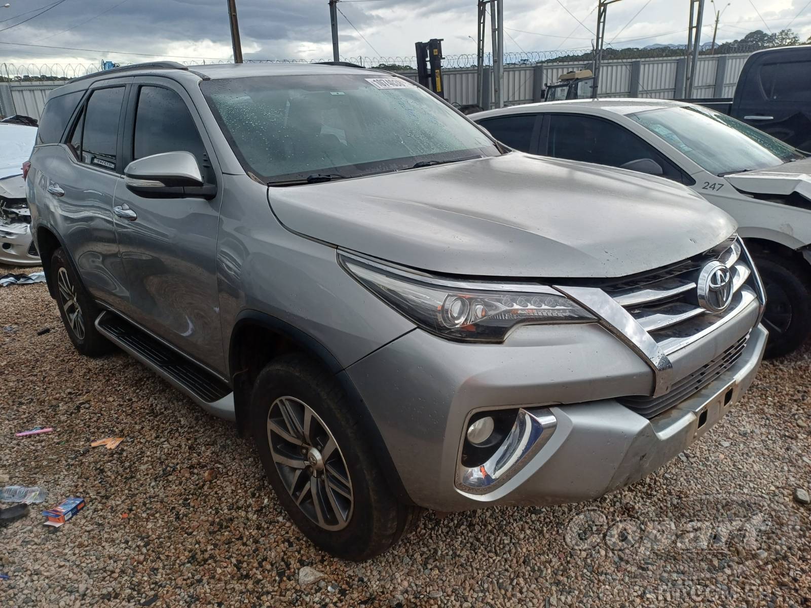 Toyota Hilux SW4 2016