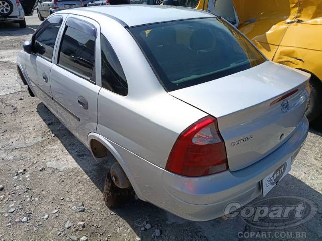 2004 CHEVROLET CORSA SEDAN 