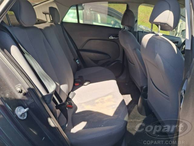 2015 HYUNDAI HB20S 