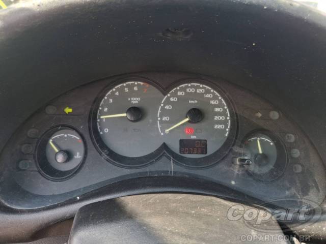 2005 CHEVROLET CLASSIC 