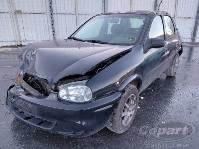 2004 CHEVROLET CORSA SEDAN 