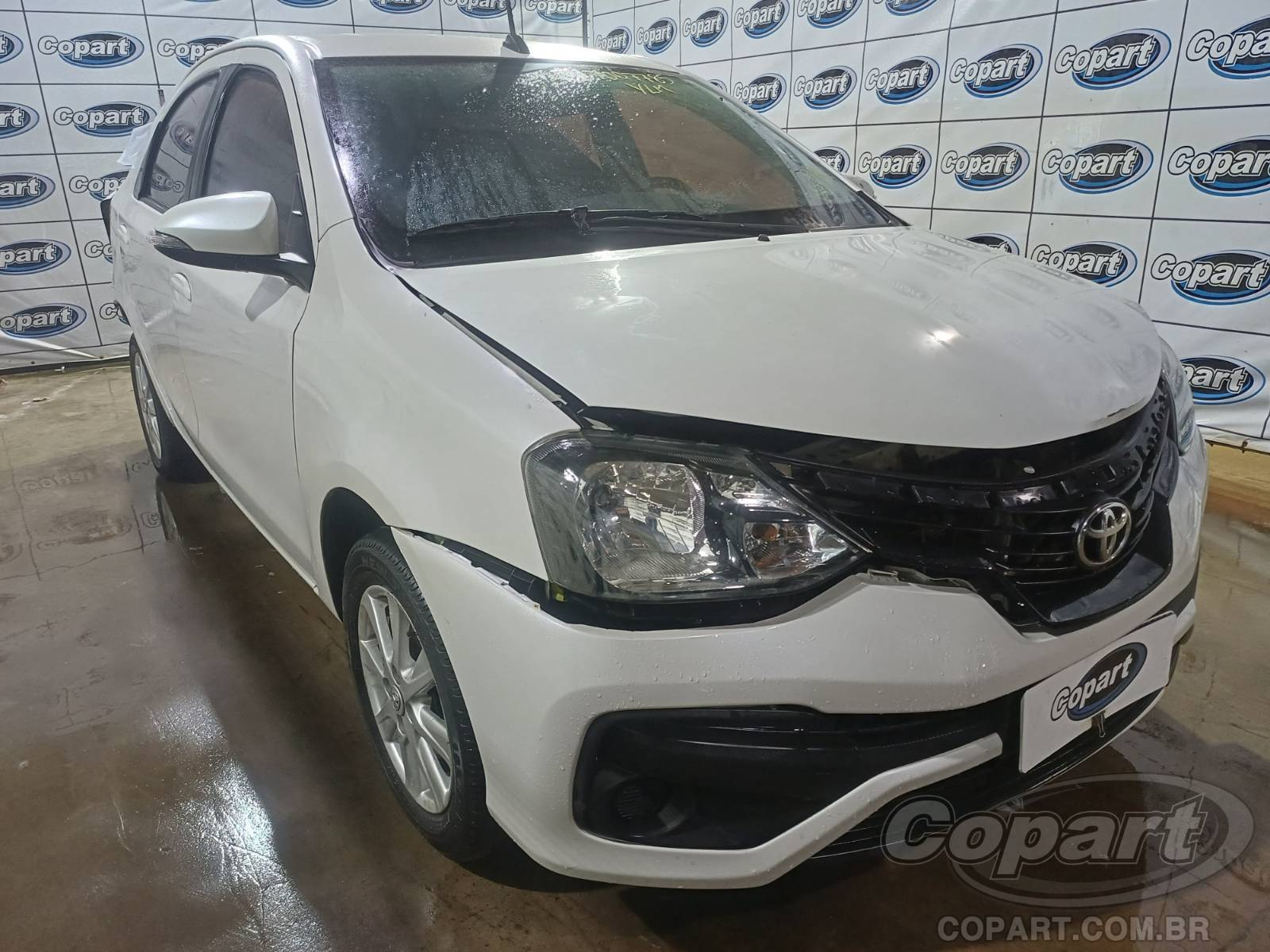 TOYOTA ETIOS SEDA X PLUS AT 1.5 16V DUAL VVT-I 2019