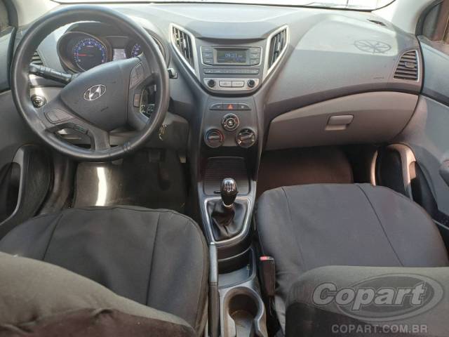 2017 HYUNDAI HB20S 