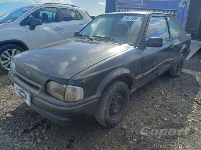 1991 FORD ESCORT 