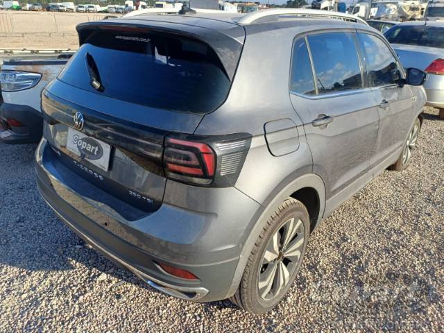 2022 VOLKSWAGEN T-CROSS 