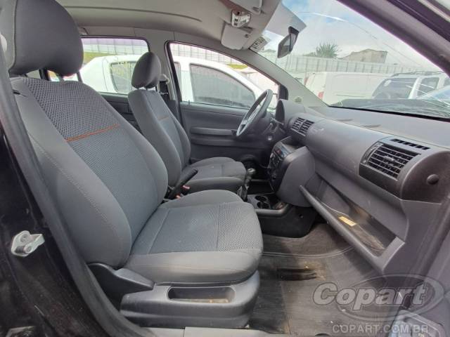 2009 VOLKSWAGEN FOX 