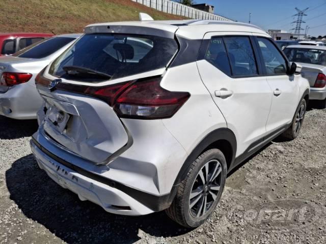 2022 NISSAN KICKS 