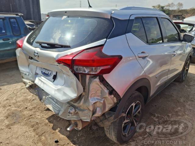 2020 NISSAN KICKS 