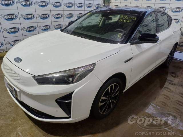 2023 JAC E-J7 