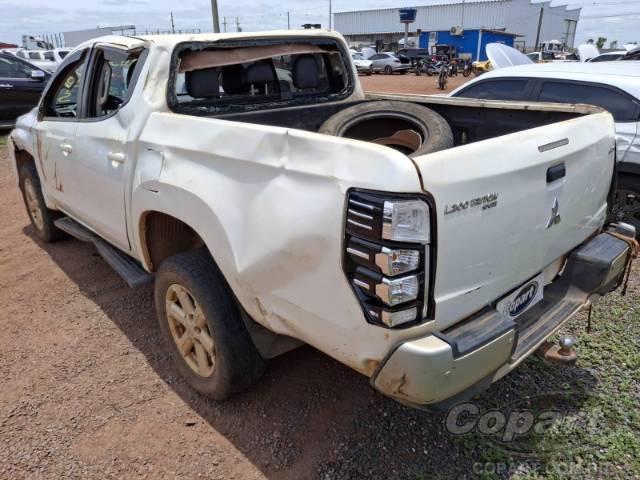 2022 MITSUBISHI L200 TRITON 