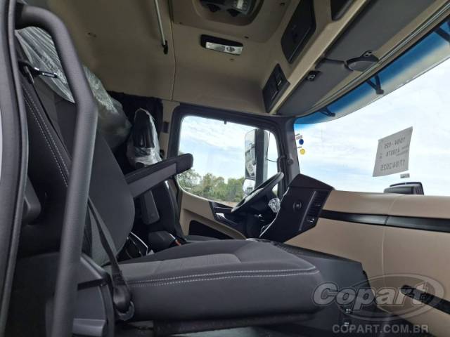 2025 MERCEDES-BENZ Actros 