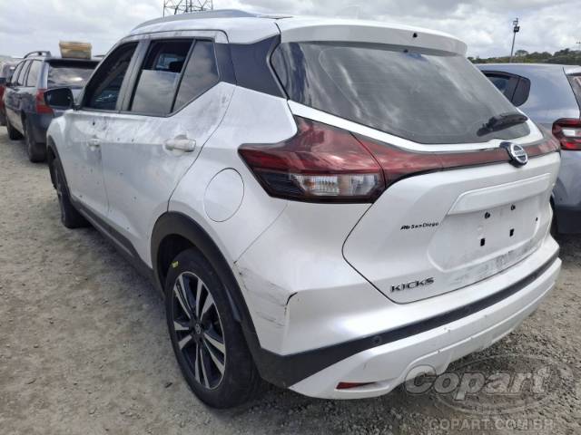 2022 NISSAN KICKS 