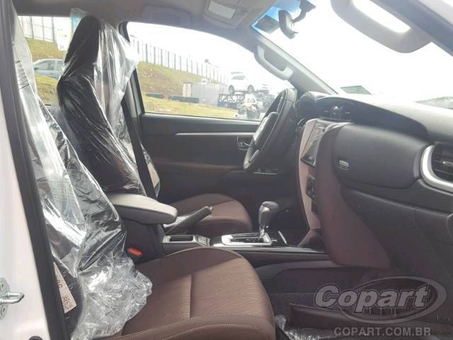 2017 TOYOTA HILUX SW4 