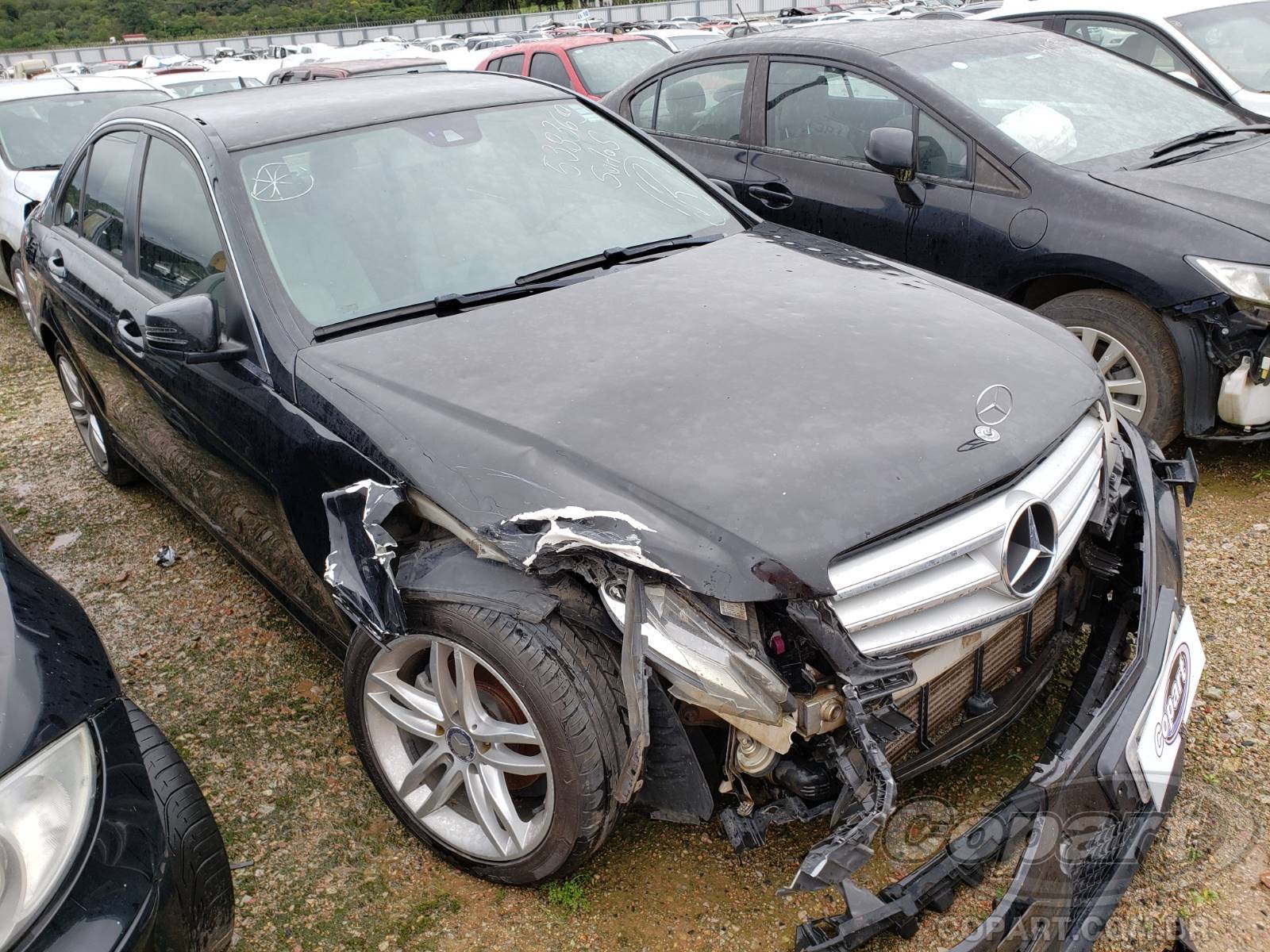 Mercedes Benz Classe C 180 1.6 16V Turbo 2014 Colisão Pequena Monta