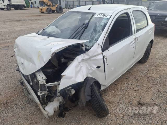 2015 TOYOTA ETIOS 