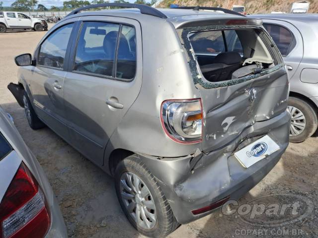 2013 VOLKSWAGEN FOX 