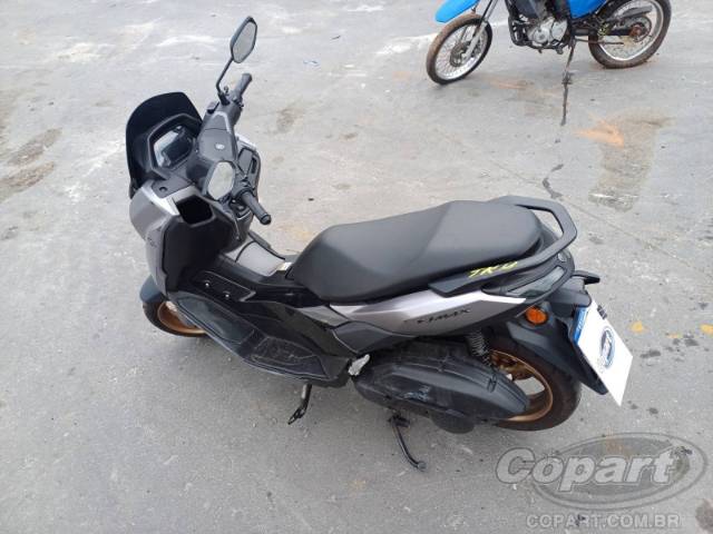 2025 YAMAHA NMAX 