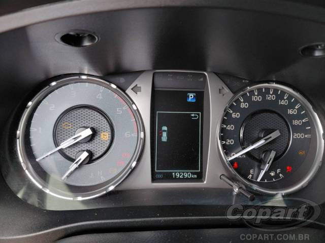 2025 TOYOTA HILUX CD 