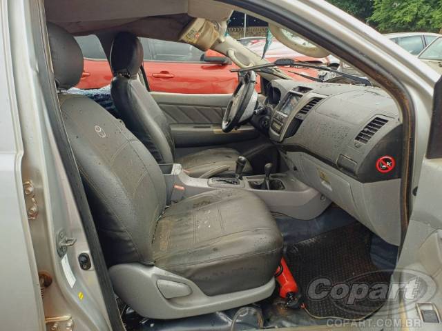 2011 TOYOTA HILUX CD 