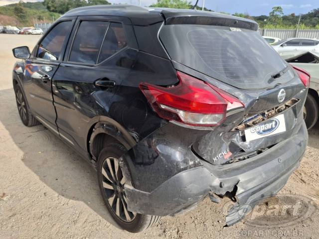 2017 NISSAN KICKS 