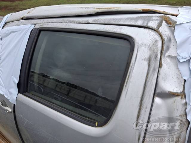 2010 TOYOTA HILUX CD 