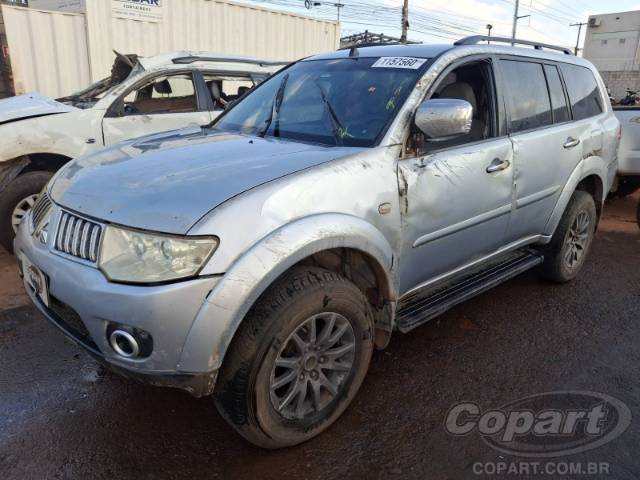 2010 MITSUBISHI PAJERO DAKAR 