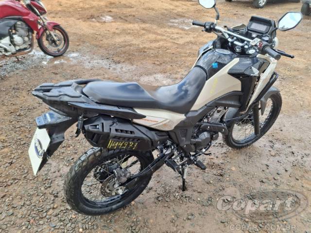 2026 HONDA XRE SAHARA 300 