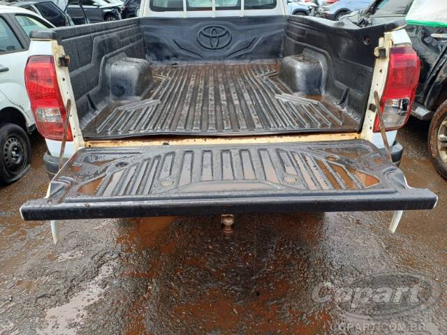 2017 TOYOTA HILUX CS 