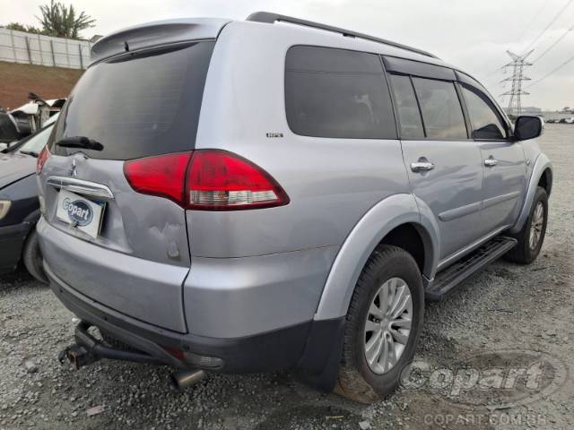 2015 MITSUBISHI PAJERO DAKAR 