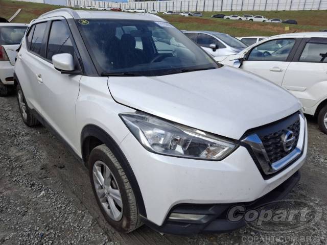2019 NISSAN KICKS 