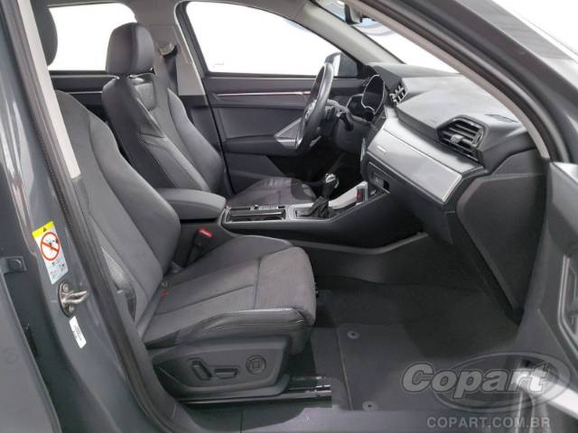 2023 AUDI Q3 