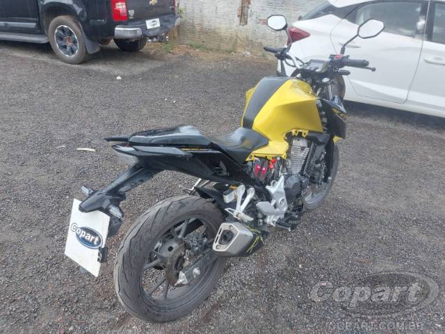 2024 HONDA CB 300F 