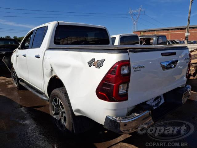 2025 TOYOTA HILUX CD 
