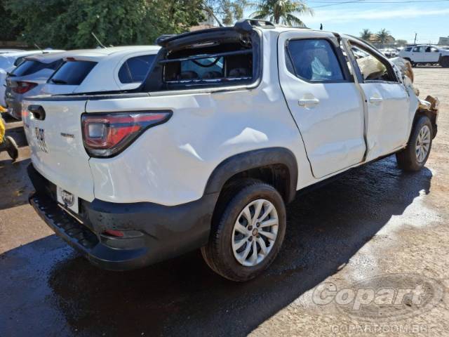 2025 FIAT STRADA CD 