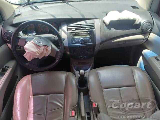 2011 NISSAN LIVINA 