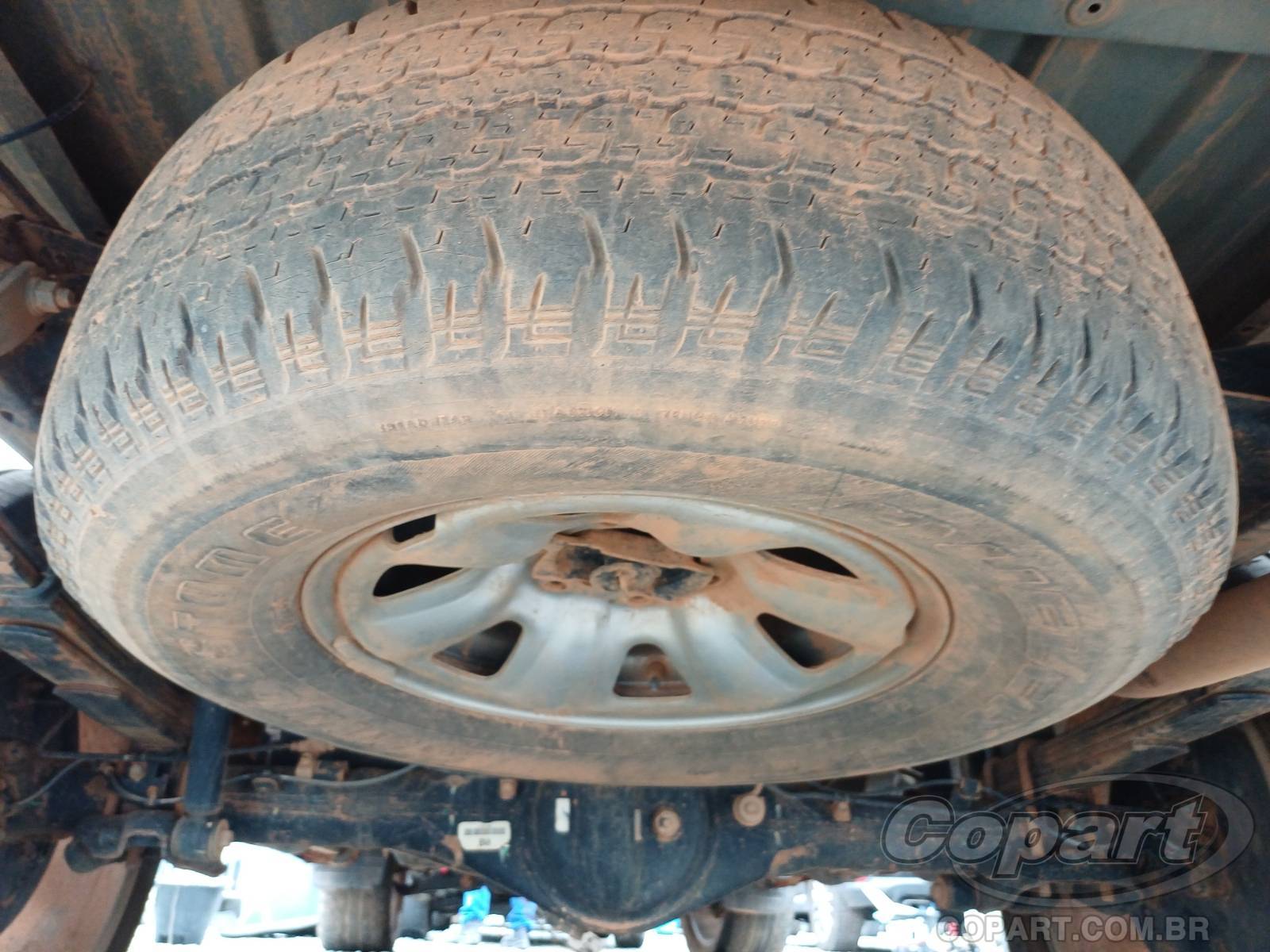 Foto 10 de 15: 2011 TOYOTA HILUX CD