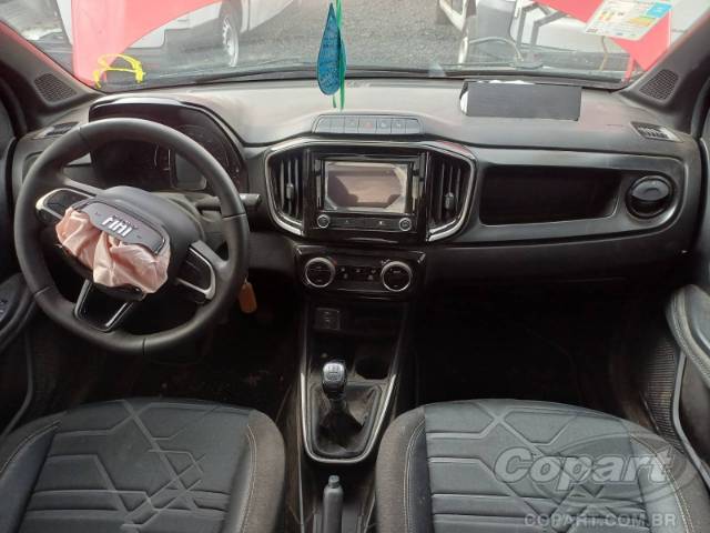 2025 FIAT STRADA CD 