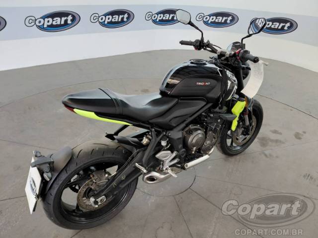2024 TRIUMPH TRIDENT 