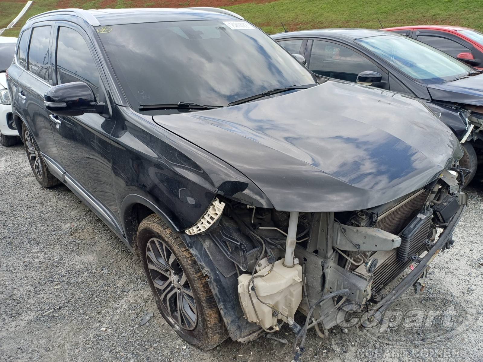 Veículo Mitsubishi Outlander Mitsubishi Outlander AWD 2.2 16V DI-D Turbo 2016 2016 em leilão