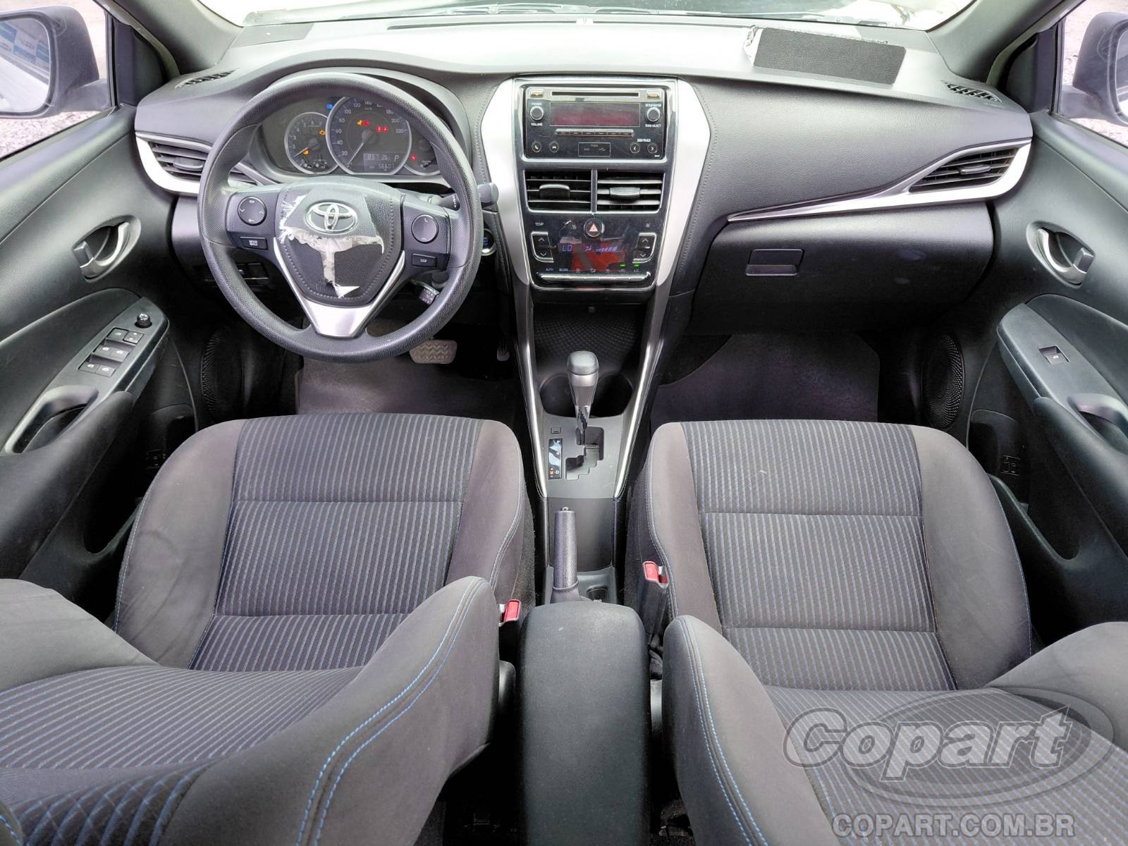Foto 9 de 10: 2021 TOYOTA YARIS