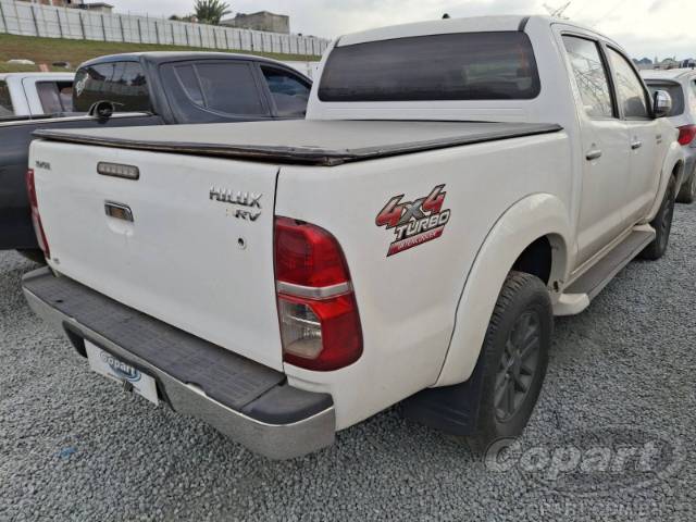2013 TOYOTA HILUX CD 