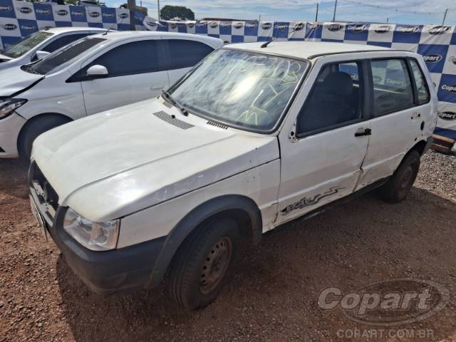 2013 FIAT UNO 
