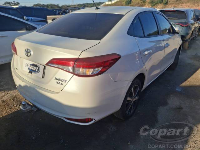 2020 TOYOTA YARIS SEDA 