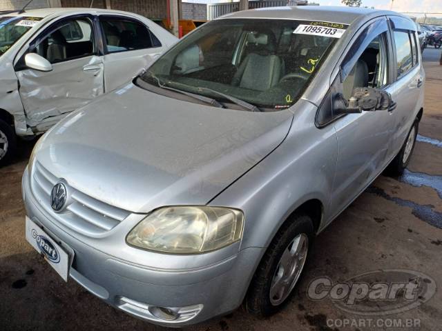 2005 VOLKSWAGEN FOX 