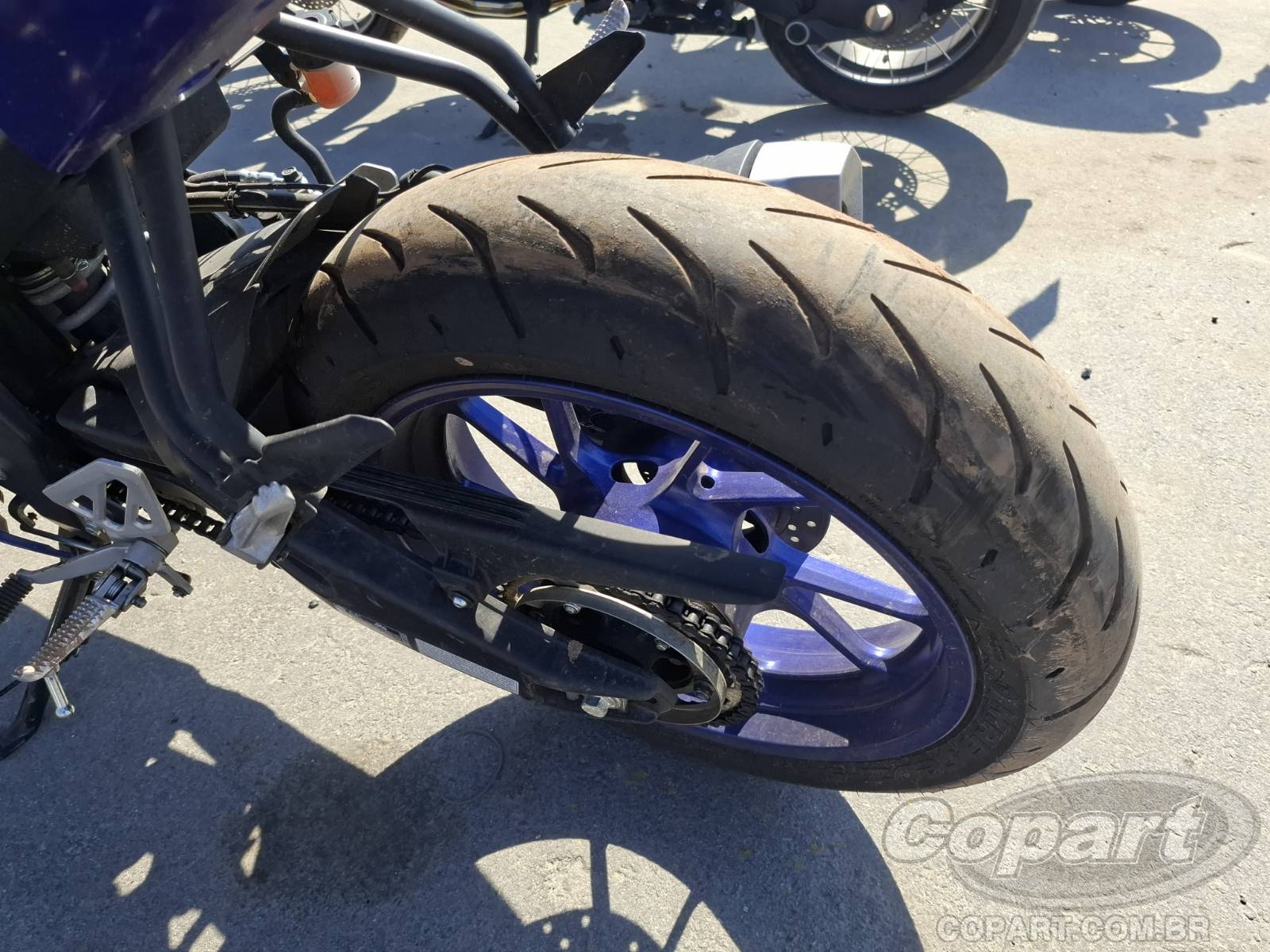 Foto 7 de 10: 2026 YAMAHA YZF R15
