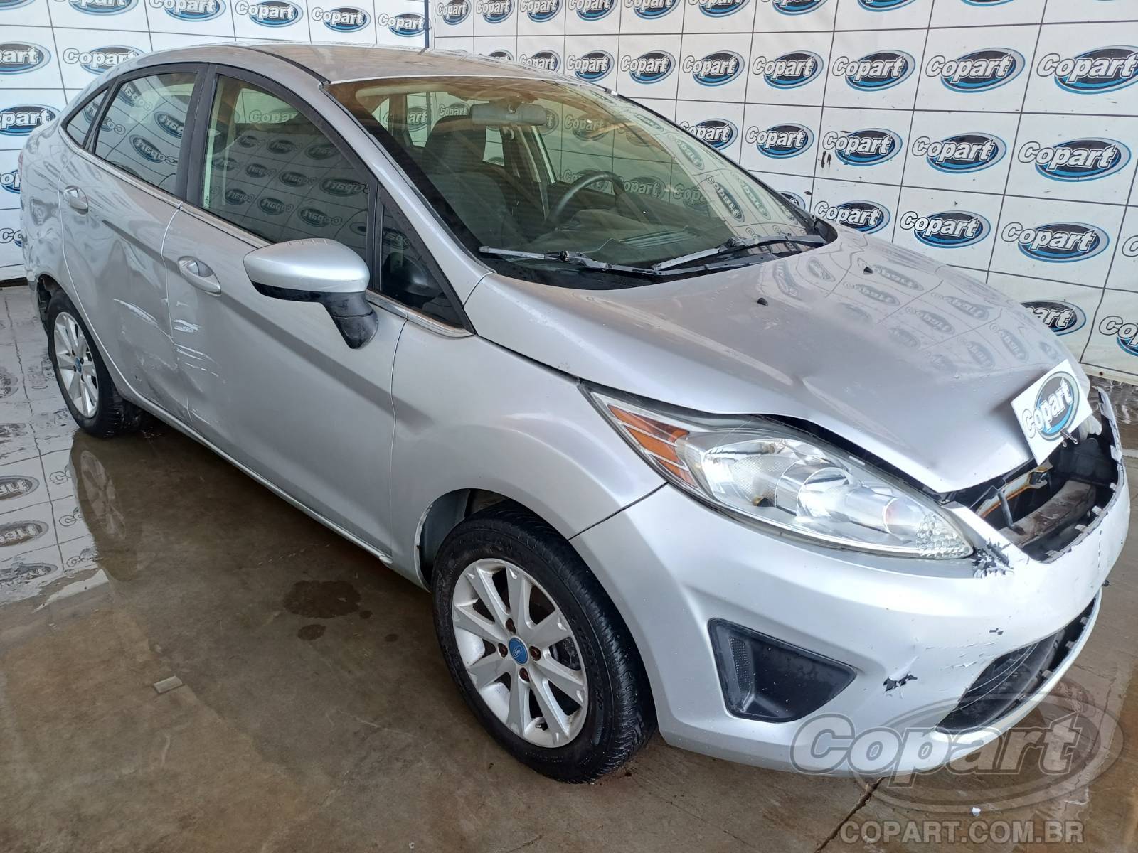 Veículo Ford Fiesta Ford Fiesta Sedan SE 1.6 16V Sigma 2013 Pequena Monta 2013 em leilão